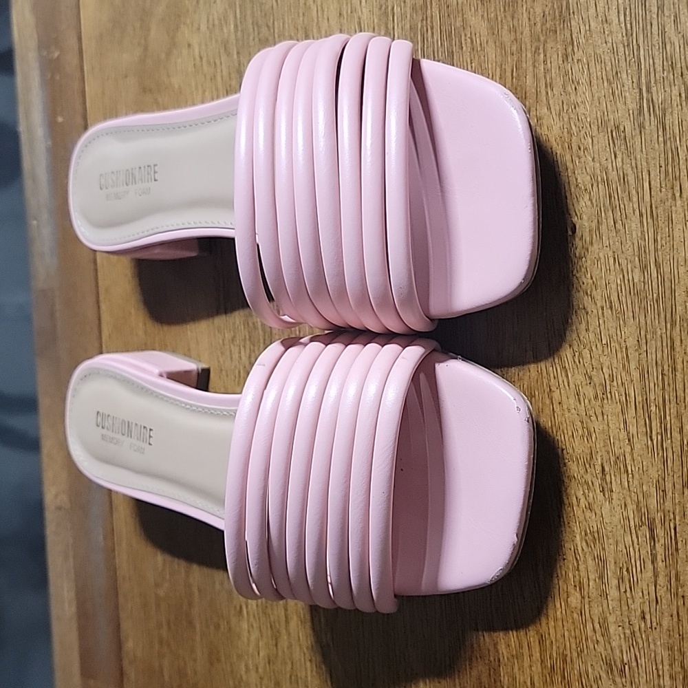 Cushionaire sandals - Picture 2 of 4